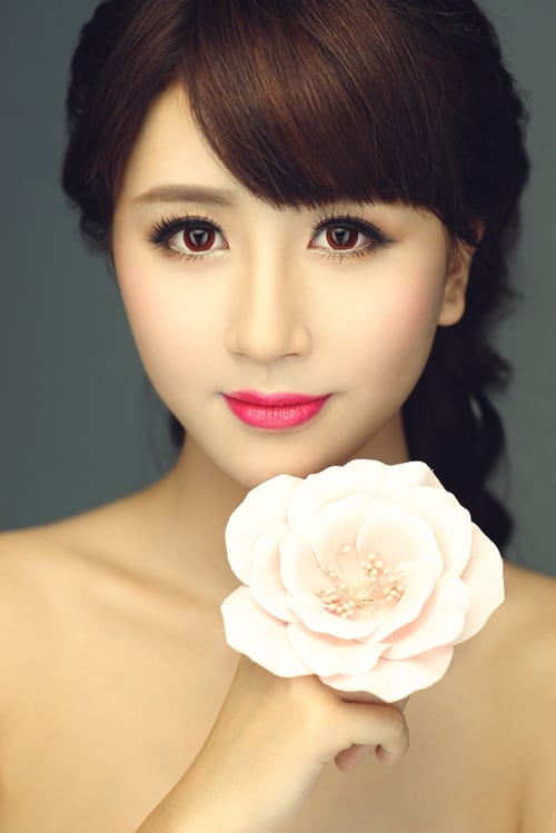 Lựa chọn bác sĩ có kinh nghiệm, uy tín để chăm sóc cho sắc đẹp của bạn. 