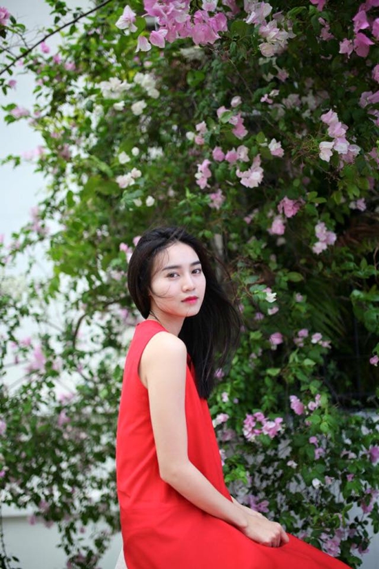 Lan Ngọc thường cho làn da được chăm sóc và thanh lọc đúng cách tại spa yêu thích để trở nên đẹp và căng mướt hơn.